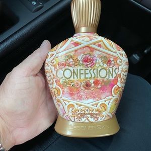 Sun tan lotions by confessions. Bottle only used once.